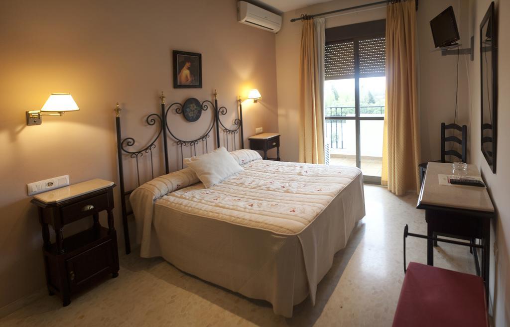 Hostal San Luis Almodóvar del Río Chambre photo